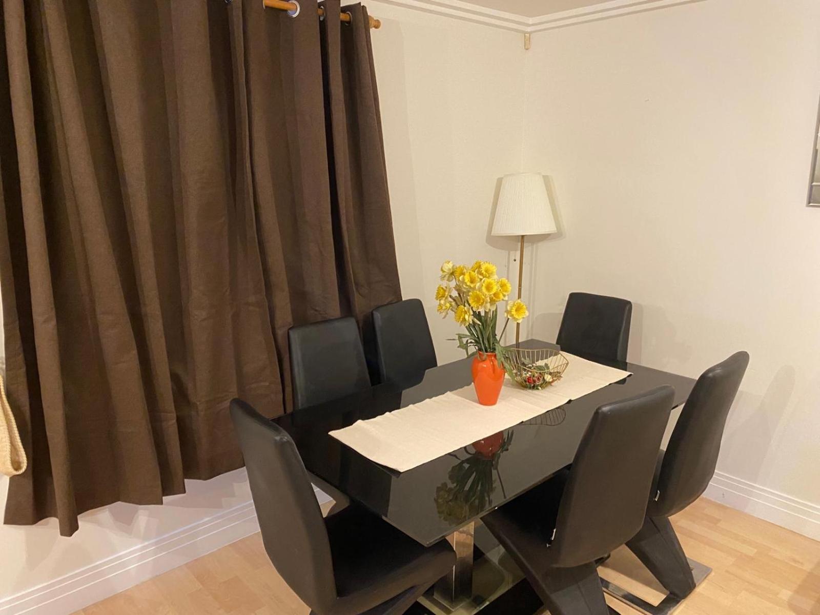 Spacious & Cosy Double And Single Bedrooms Close To Hendon & Colindale Tube Stations Exterior photo